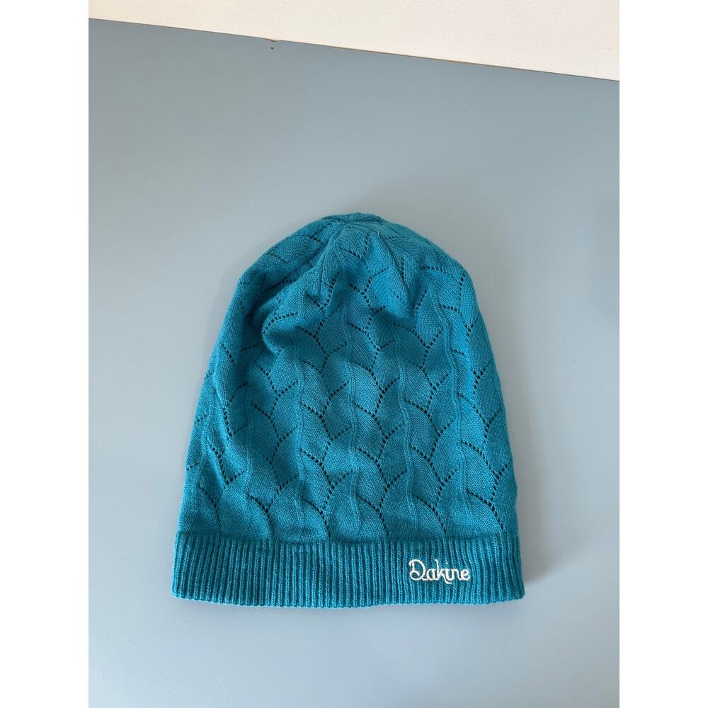 Dakine beanie turquoise one size light weight knit